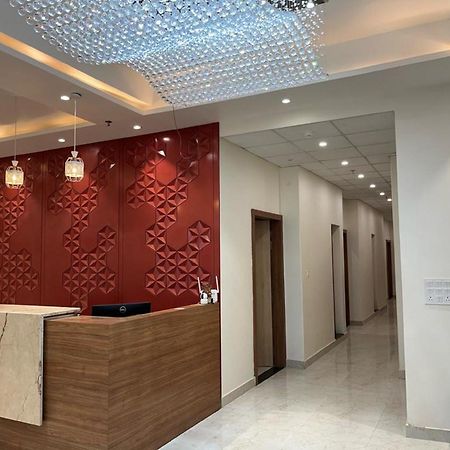 Hotel Satsang Grand Varanasi Exterior photo