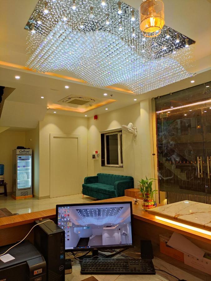 Hotel Satsang Grand Varanasi Exterior photo